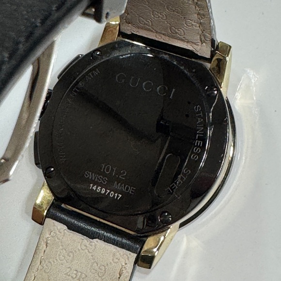 Gucci Black and Gold Men's Watch - Picture 10 of 13